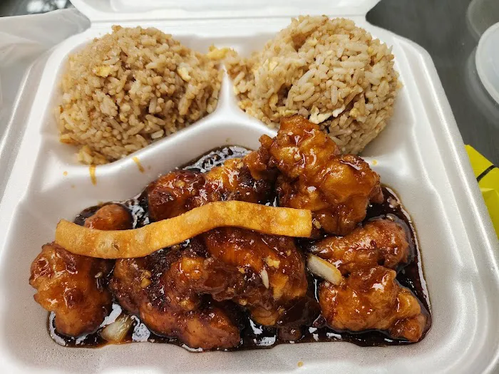 Uncle Tong's Chinese Restaurant 4