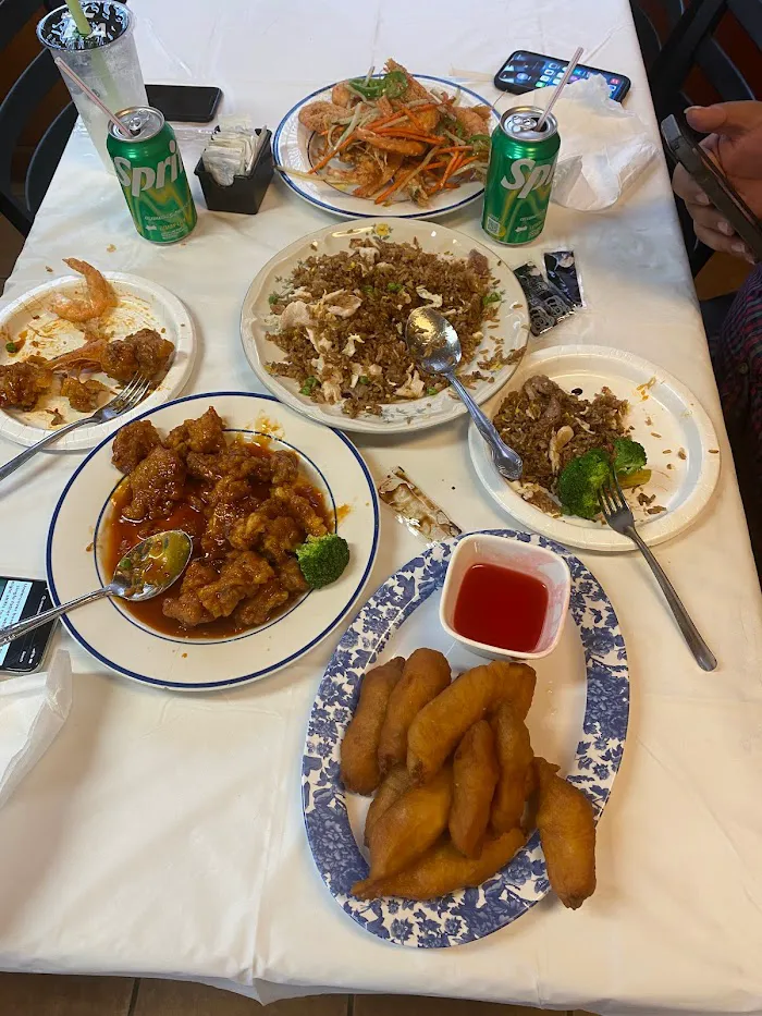 Yummy Kitchen Chinese and Juicy Seafood 6