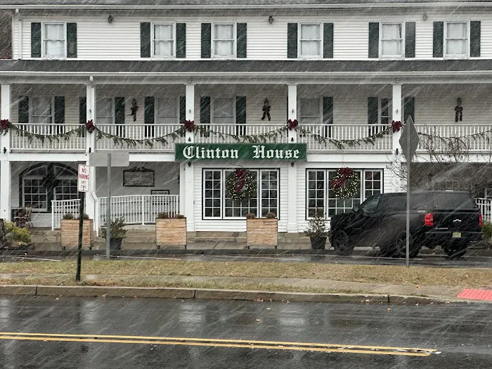 The Clinton House 7