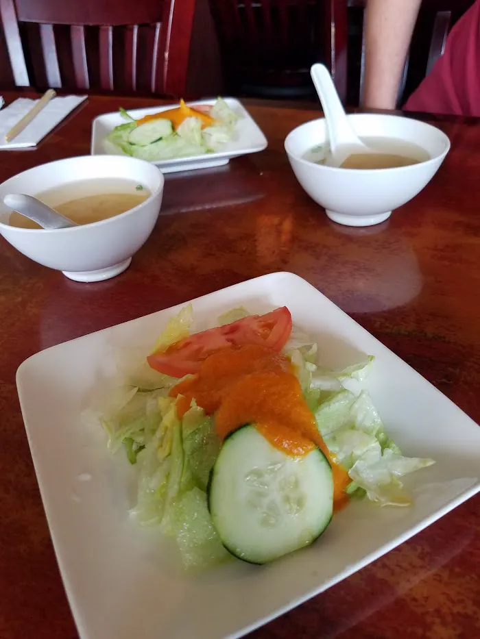 Lee's Sushi 1
