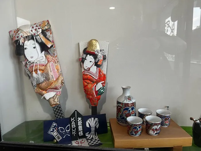 Lee's Sushi 3