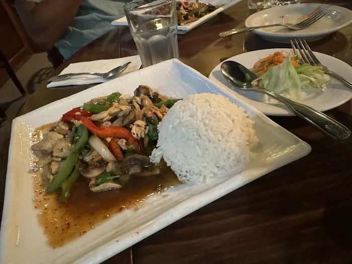 The Thai 6