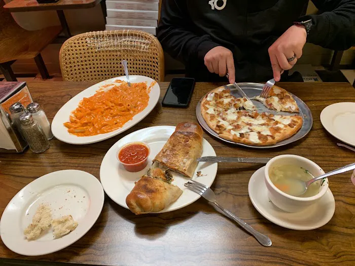 Frattellos Ristorante & Pizzeria 2