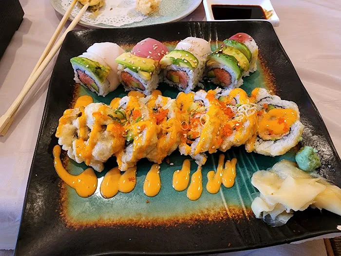 Sakura Sushi 4