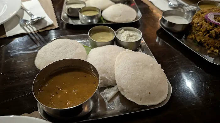 Arusuvai Chettinad Indian Restaurant 3
