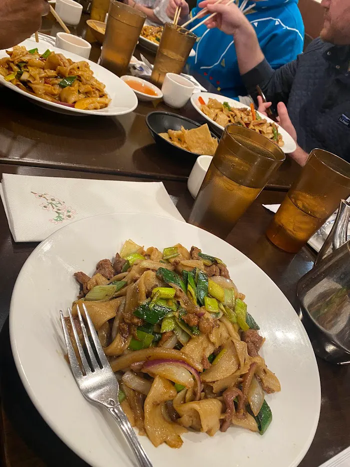 Ya Ya Noodles Chinese Restaurant 10