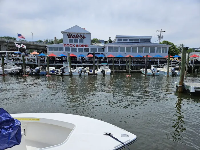 Bahrs Landing Famous Seafood Restaurant & Marina 7