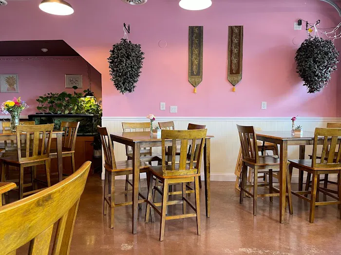 Moo Yai Thai Restaurant 1