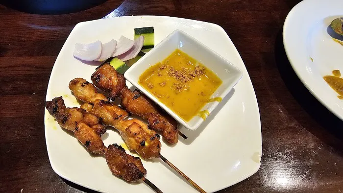 Rhong-Tiam Thai Cuisine 7