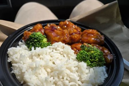Sultan Wok Chinese, Sushi & Thai