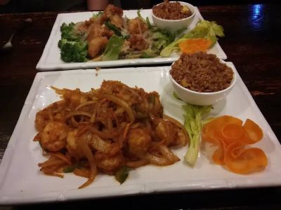 Lo's Garden Chinese & Japanese Restaurant 0