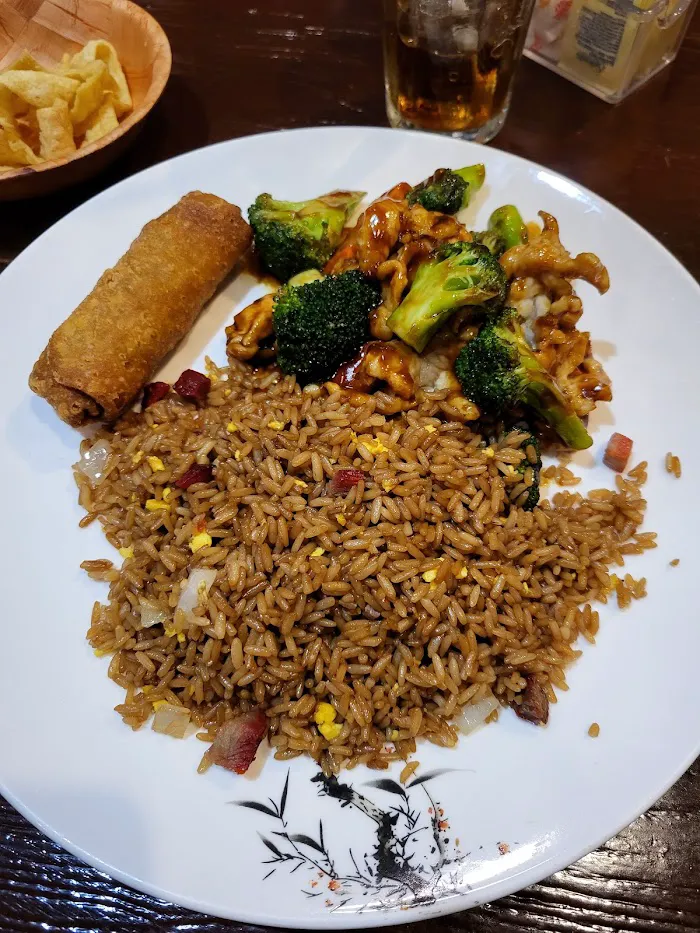 Lo's Garden Chinese & Japanese Restaurant 5
