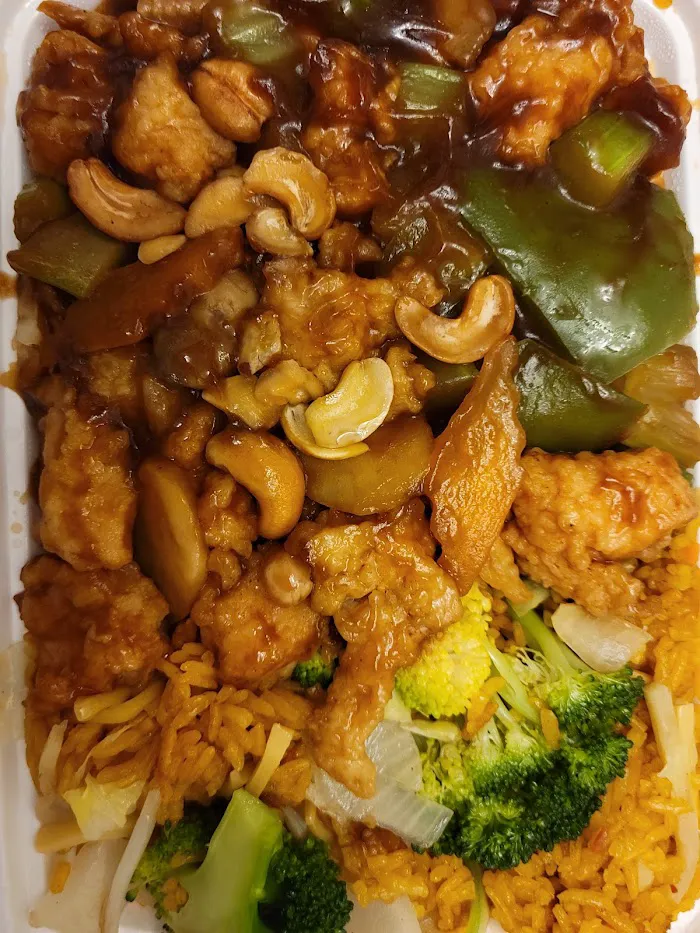 Liu's Kitchen 7