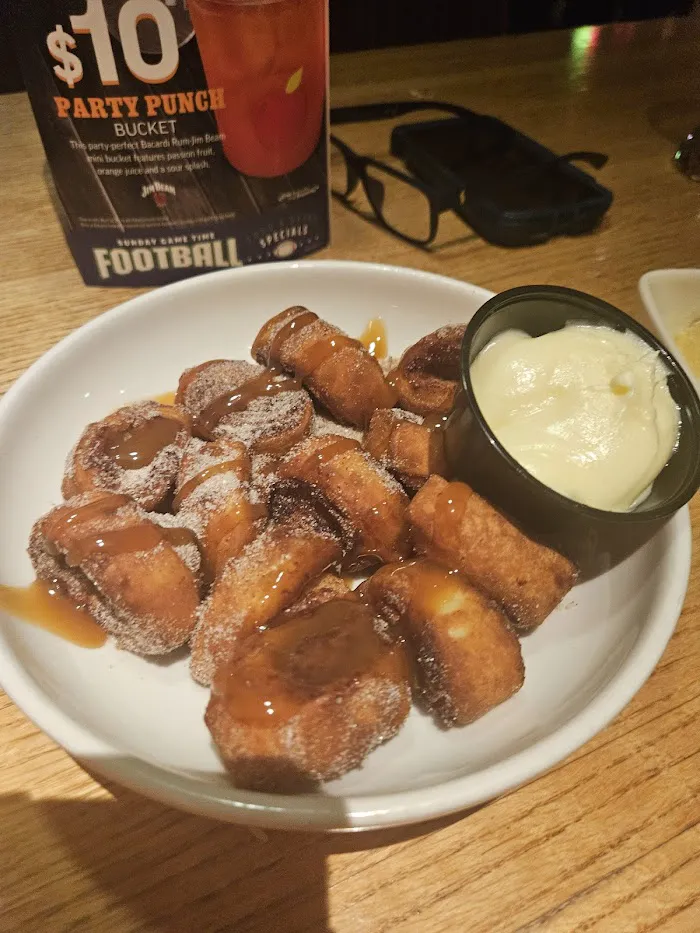 Applebee's Grill + Bar 6