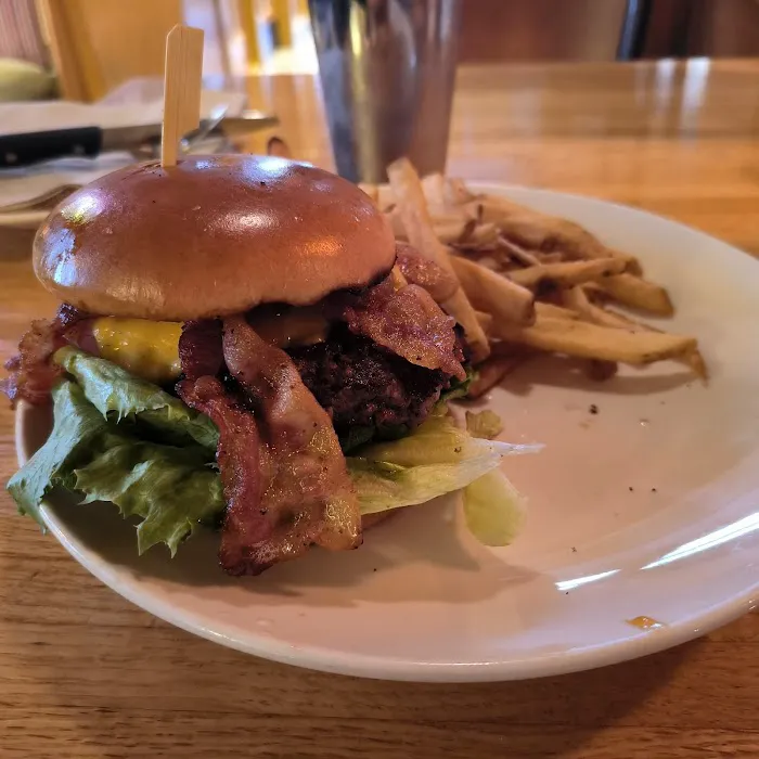 Applebee's Grill + Bar 7