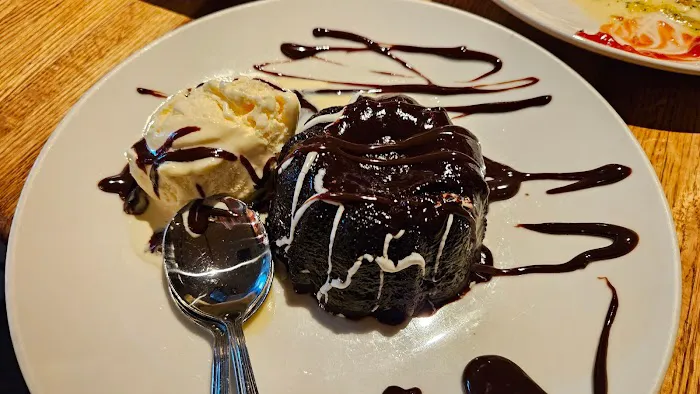 Applebee's Grill + Bar 1