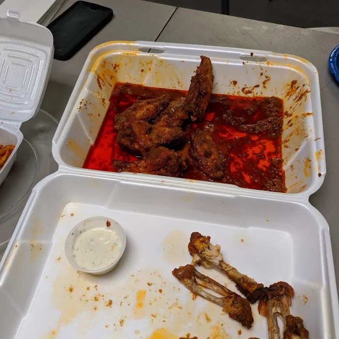 Express Wings & Pizzeria 6