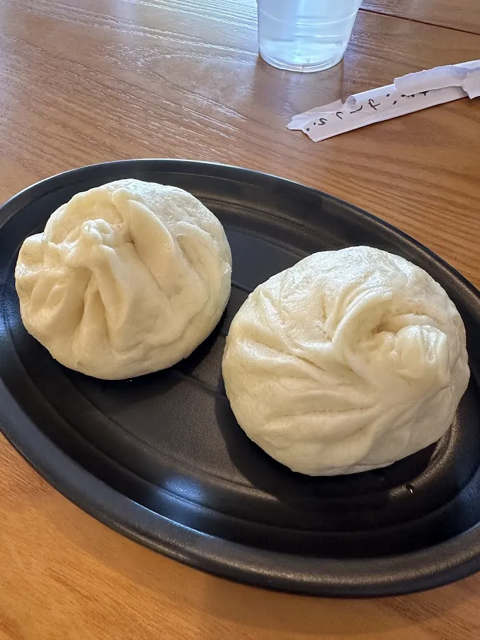 Mian noodles and dumplings 10