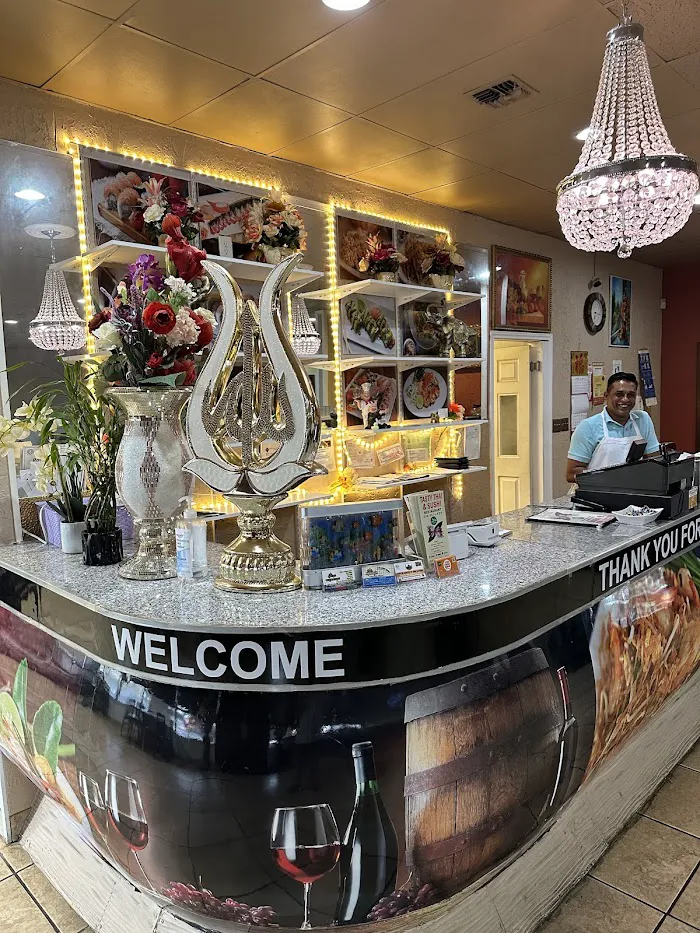 Tasty Thai Halal Restaurant 8