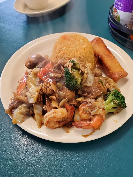 Soups & Rolls Restaurant 1