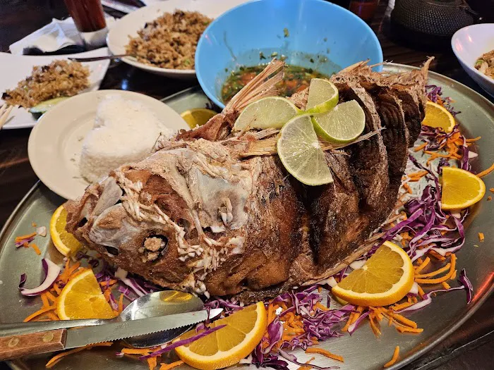 Tong's Thai Restaurant 5