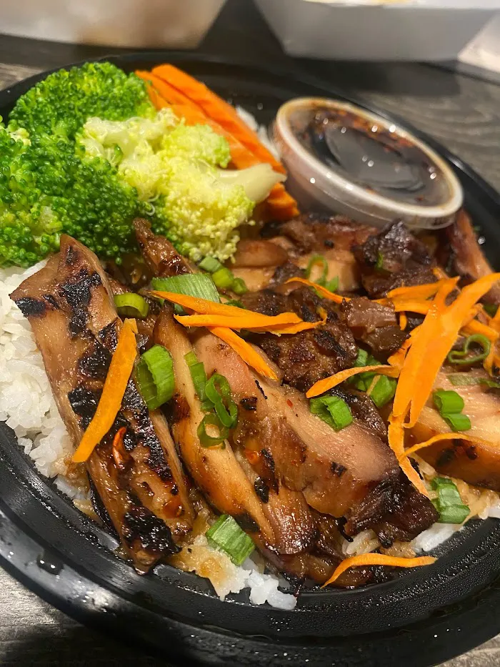 Ou Mami's Asian Fusion 7