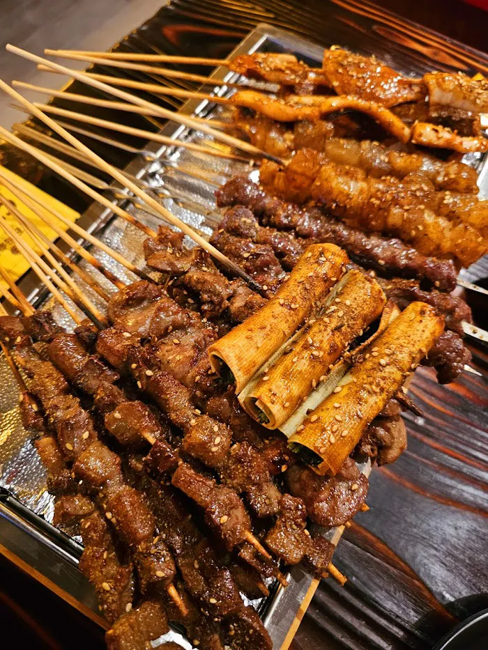 友情客串 Friendship BBQ, Newark 9
