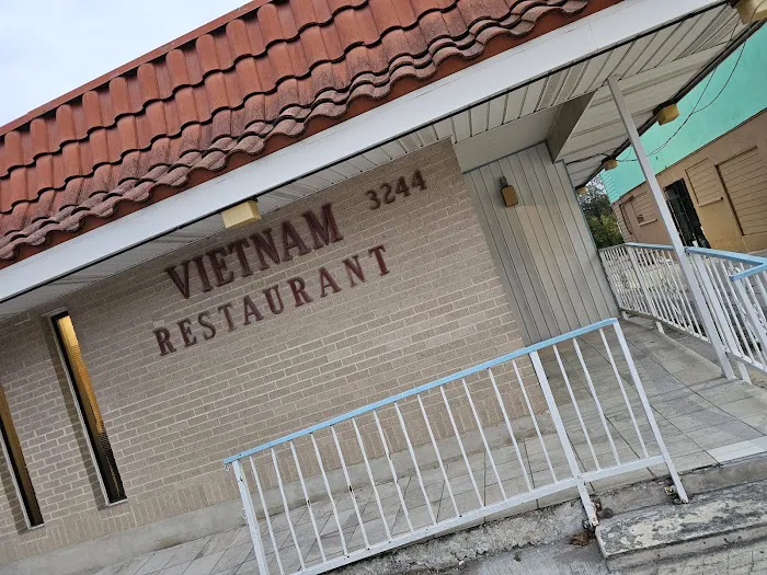 Viet-Nam Restaurant 3