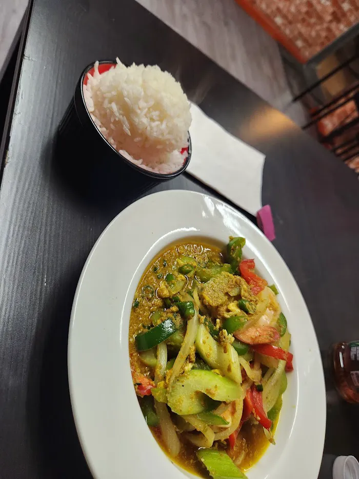 Thak Thai 8