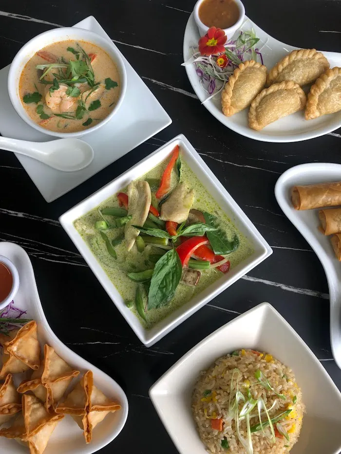 Thak Thai 10