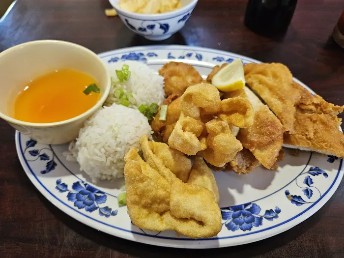 April's Chinese Restaurant 10