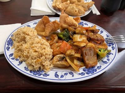 April's Chinese Restaurant 0