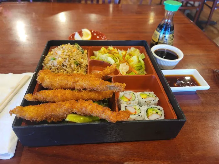 Sake Cafe Sushi Bar & Grill 3