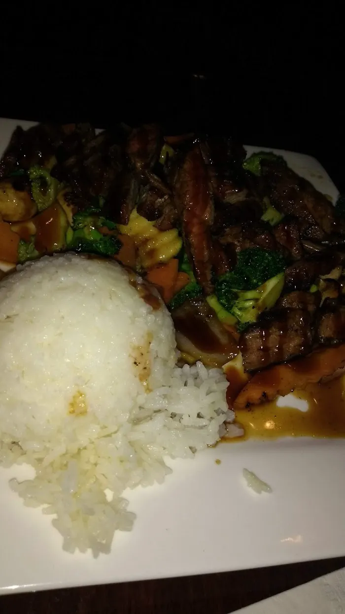 Sake Cafe Sushi Bar & Grill 6