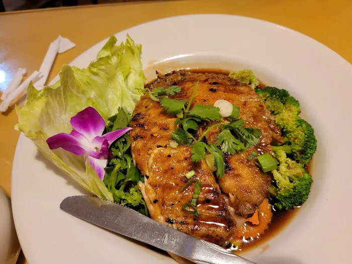 Lemongrass Thai Restaurant 4