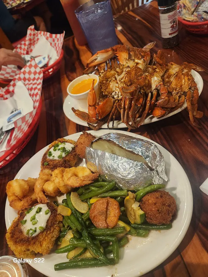 Bayou Bill's Crab House 8