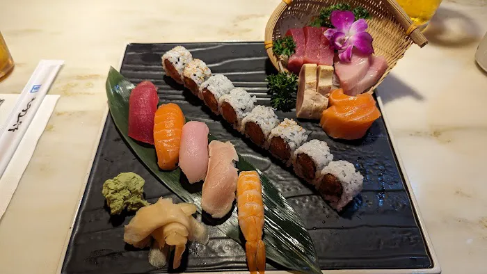 VKI Japanese Steakhouse & Sushi Bar 10