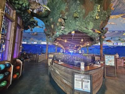 Uncle Buck's Fish Bowl and Grill 0