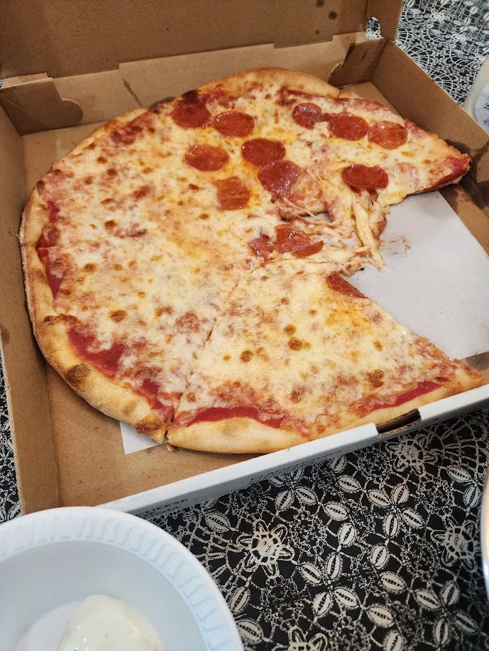 Fresco Pizzeria & Italian Eatery 8