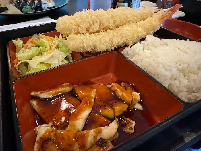 Yimo Sushi & Hibachi 7