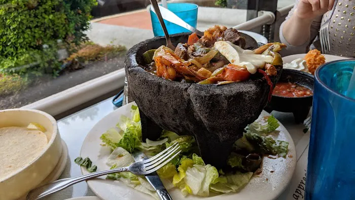 El Meson 8