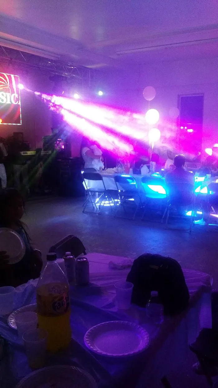 V. I. P. Restaurant 9