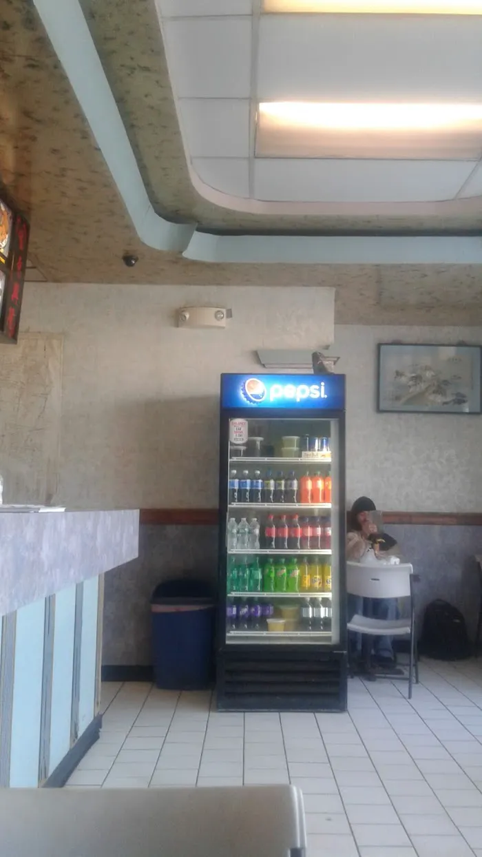 V. I. P. Restaurant 6