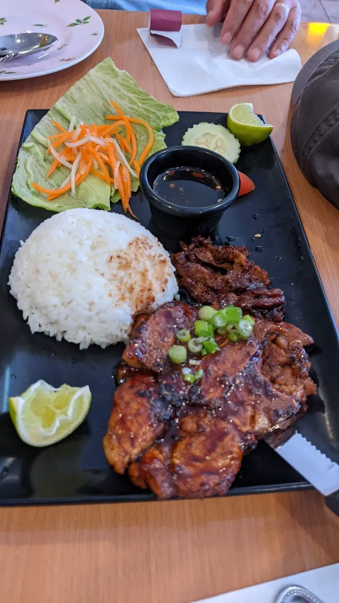Vietnam Bistro Res 4