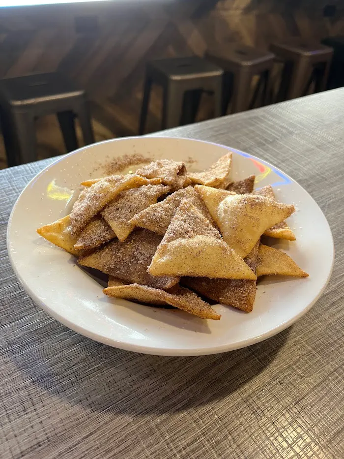 Wahoo's Tacos and More 8