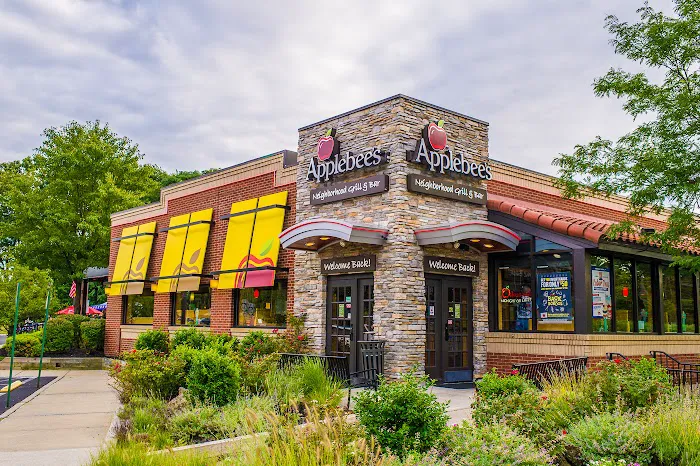 Applebee's Grill + Bar 5