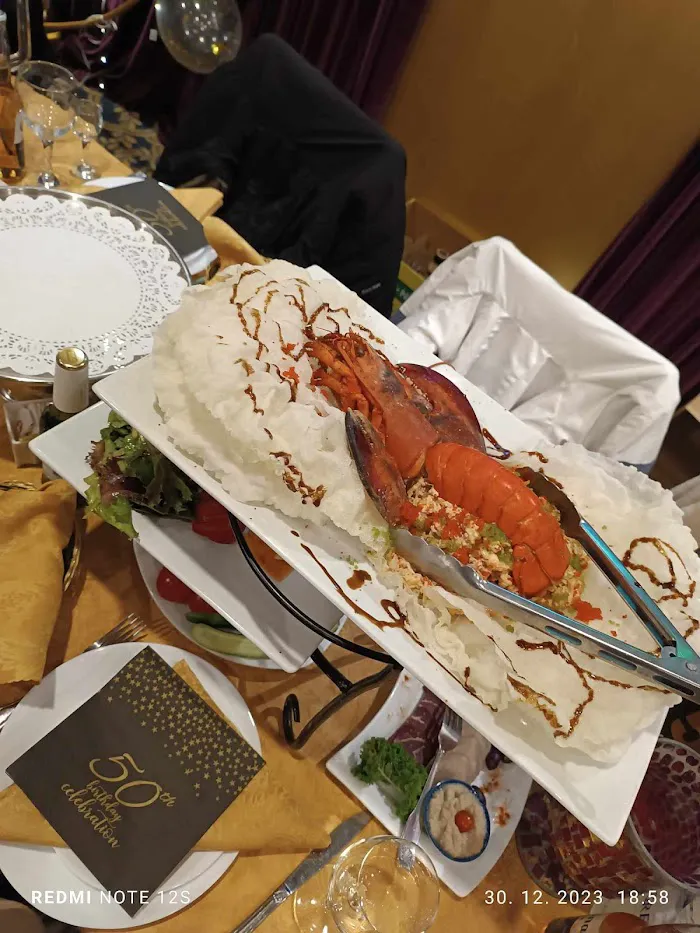 Kabaret Restaurant 6
