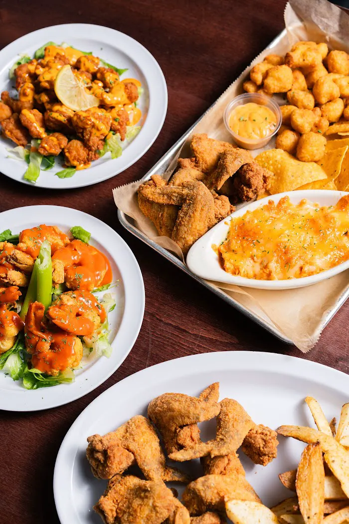 Red Star Kitchen + Bar 6