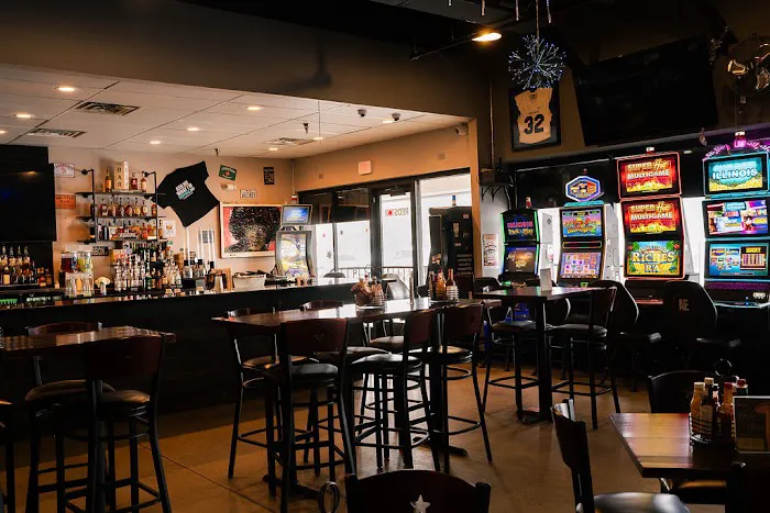 Red Star Kitchen + Bar 3