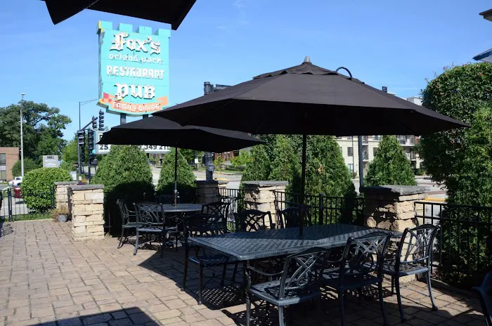 Fox's Pizza & Irish Pub Orland Park 8